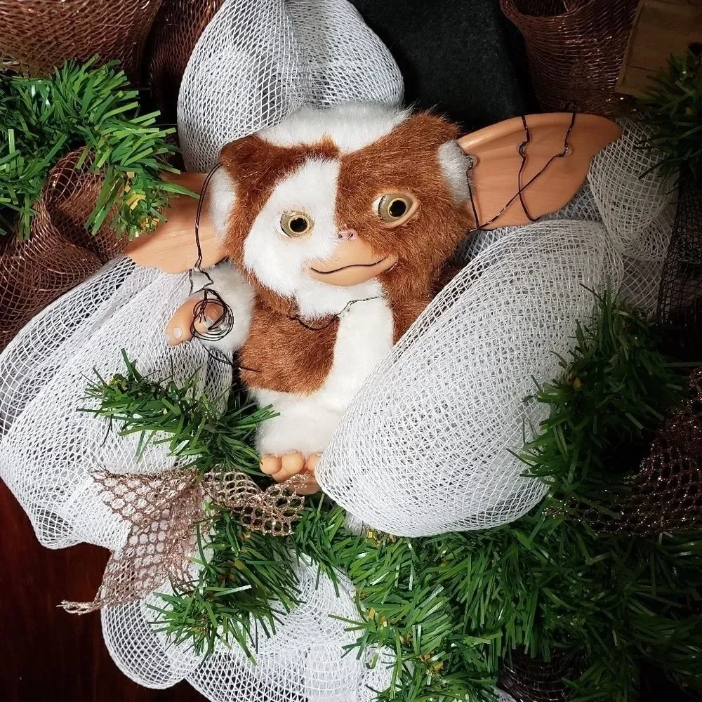 Gizmo Wreath Gremlins Movie 80's Classic Christmas Wreath with Lights